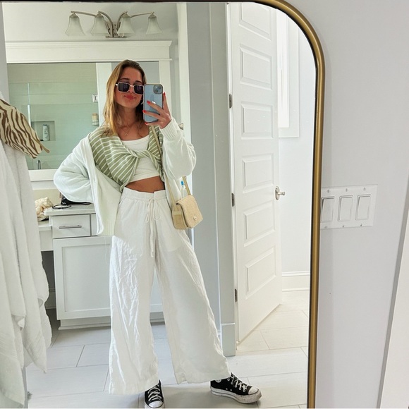 Meet your Posher, Taylor - Picture 3 of 12